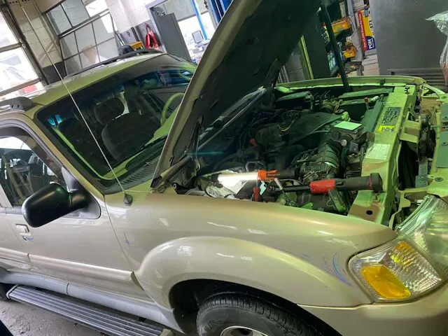 3rd Street Auto Repair Picture 4