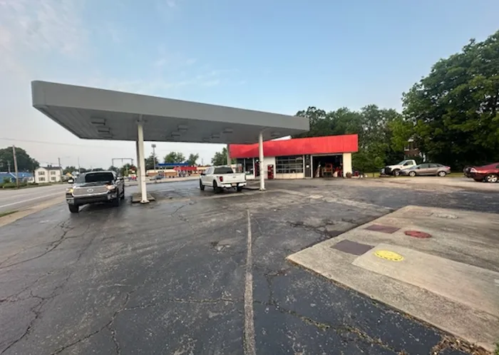 3rd Street Auto Repair Picture 9