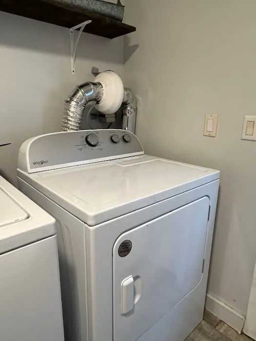 HITEC Dryer Vents & Air Ducts Picture 2