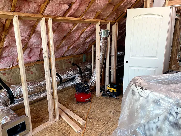 Chadwell Comforts Picture 4