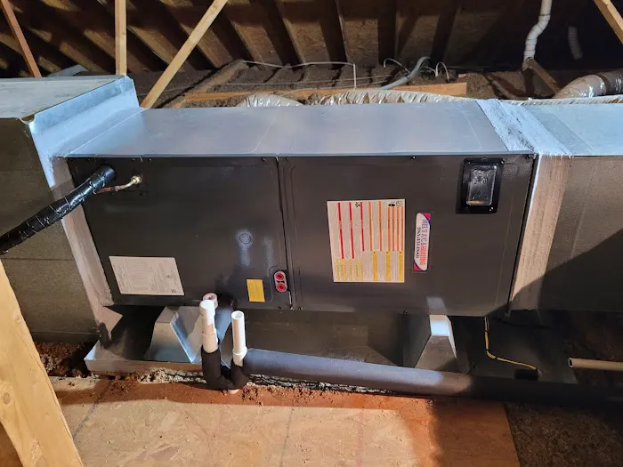 MEL'S A/C & HEATING Picture 8