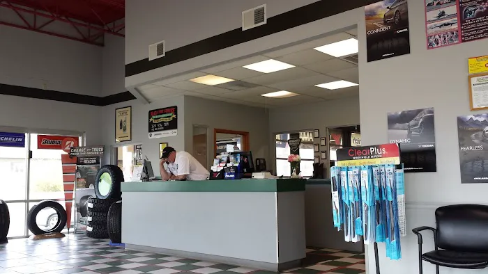 Plaza Tire Service Picture 2