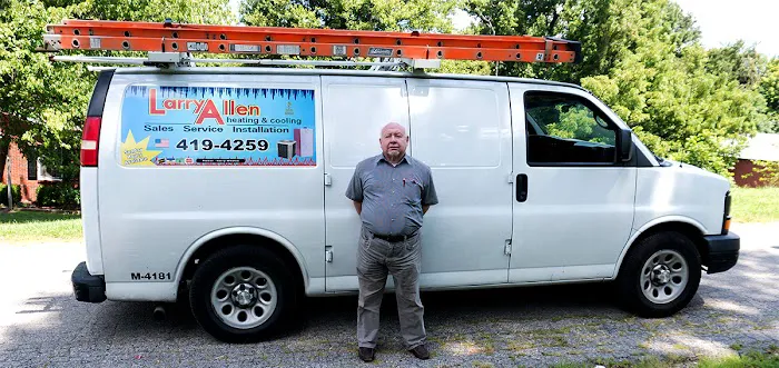 Larry Allen Picture 1