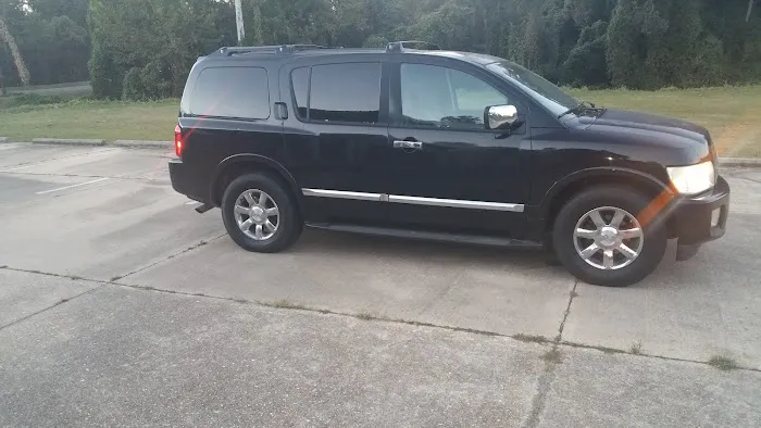 Robbies Auto Repair Picture 1