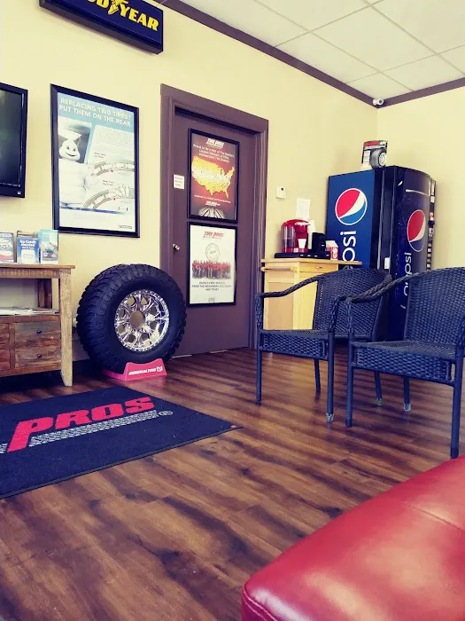 Golden Circle Tire and Service Picture 7