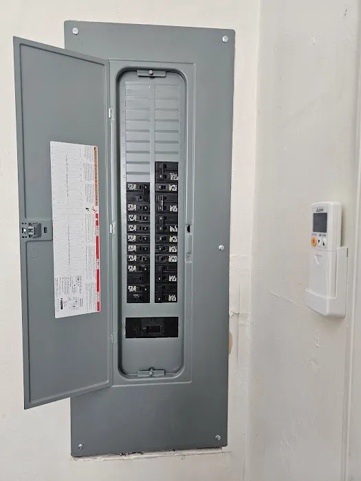 Gault Electric LLC Picture 4