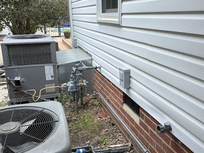 Gault Electric LLC Picture 10