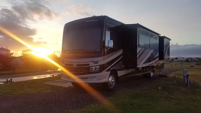 Sunlit Mobile Solar & RV Service Picture 2