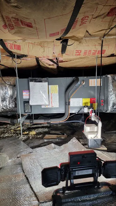 Monticello Air Picture 5