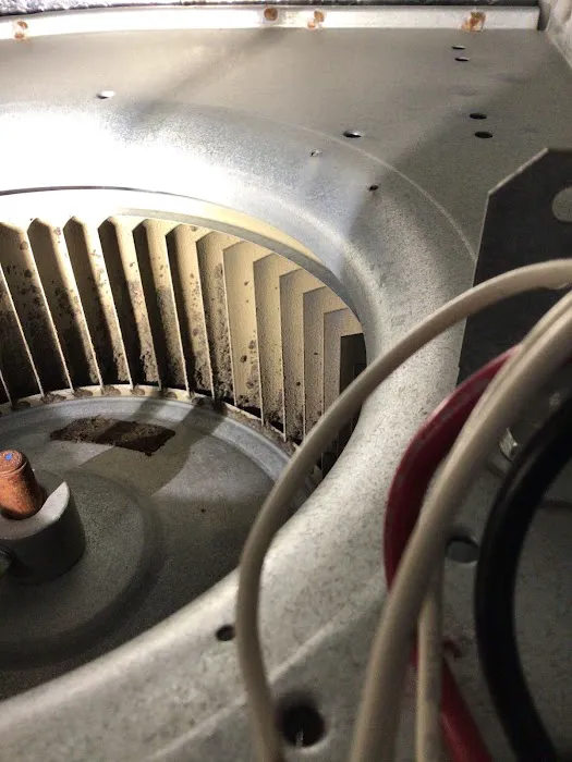 Monticello Air Picture 7