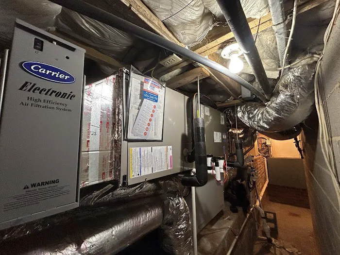 Monticello Air Picture 9