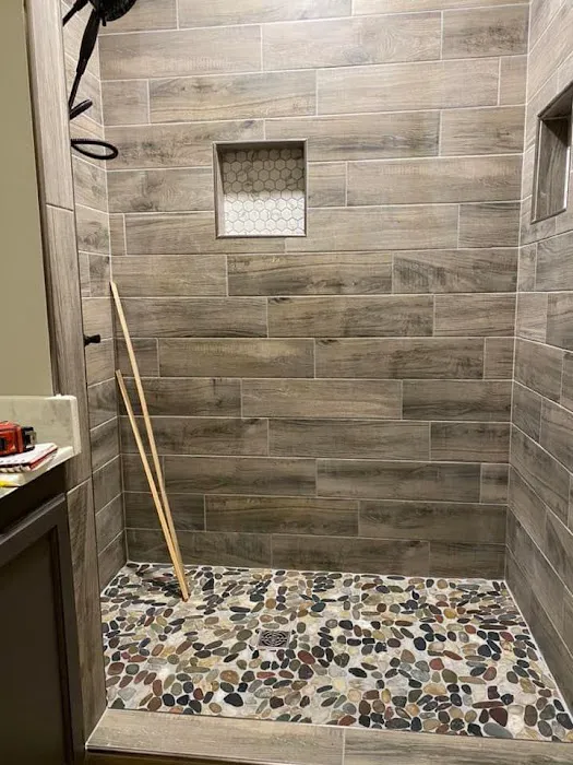 DC RESIDENTIAL SERVICES LLC Picture 8