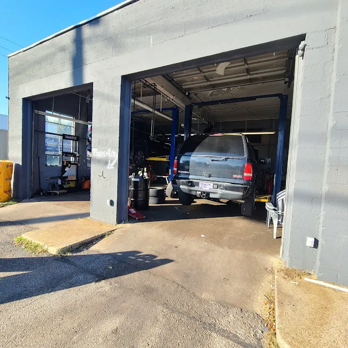 Uncle Leo's Auto Care Picture 6