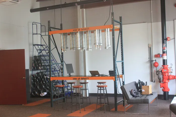 Hobbs & Associates Picture 6