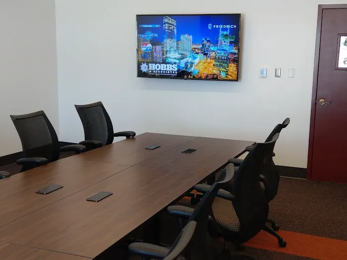 Hobbs & Associates Picture 7