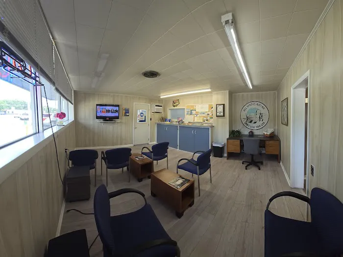 Bill Smith's Auto & Air Picture 1