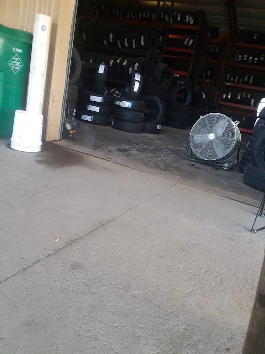 John's Auto Repair Picture 2