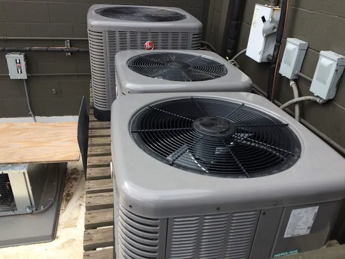 Leroy's Heating & Cooling Picture 1