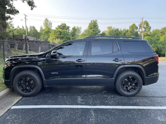 Plaza Tire Service Picture 5