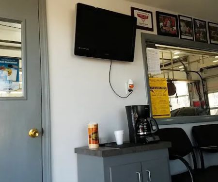 Charlie's Tire Center - Jackson