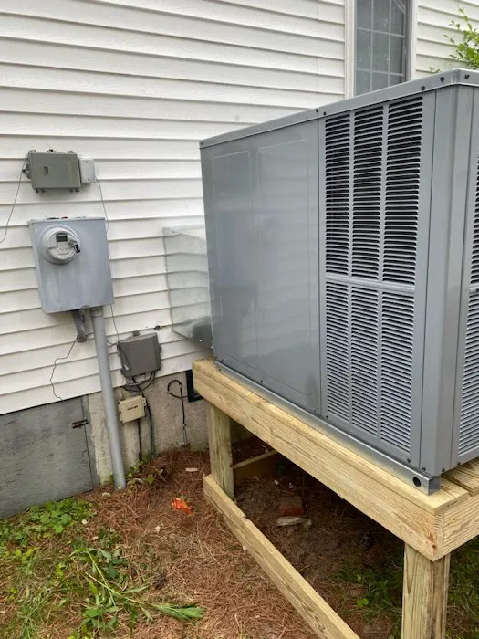 Mac's Heating and Cooling Picture 2