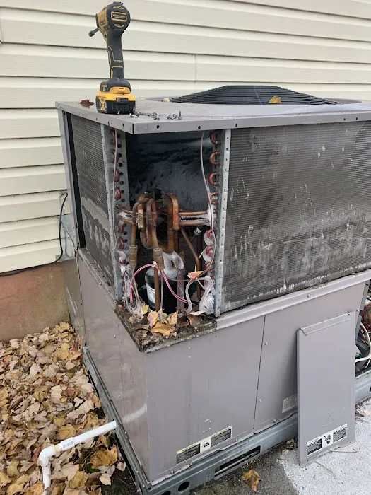 Mac's Heating and Cooling Picture 4