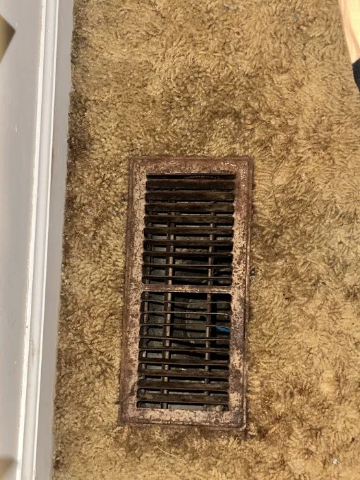 Lowe's Air Duct Cleaning Picture 1