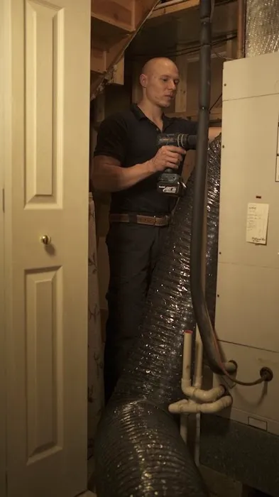 Lowe's Air Duct Cleaning Picture 2