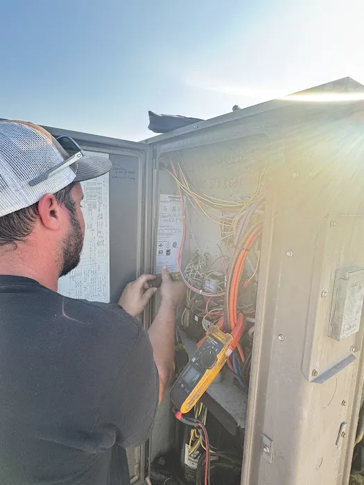 T. Elliott Heating and Air Picture 1