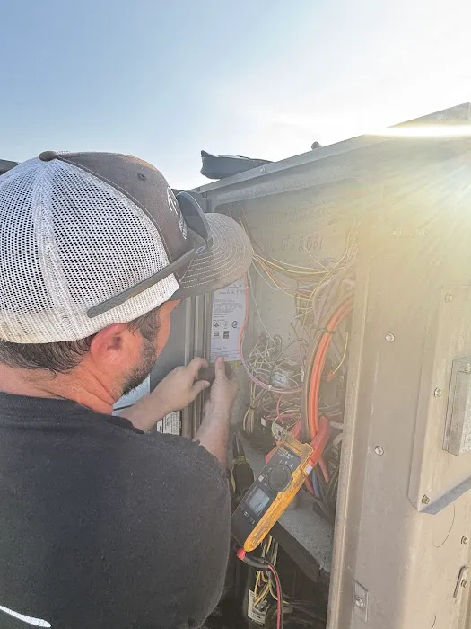 T. Elliott Heating and Air Picture 2