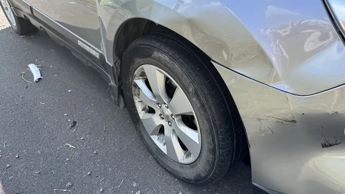 Center Service Auto Body Picture 1