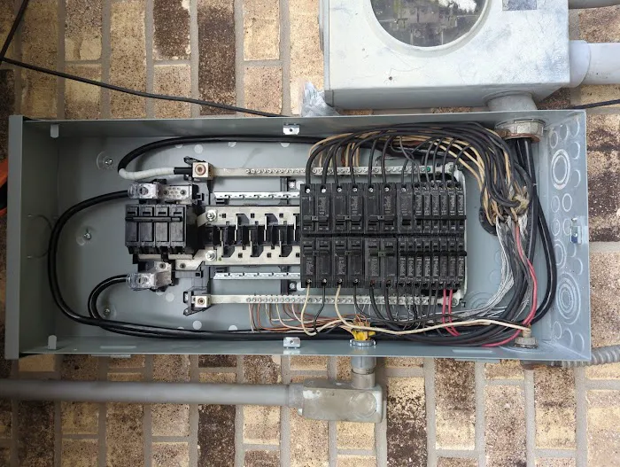 Resolute HVAC & Electrical Picture 4