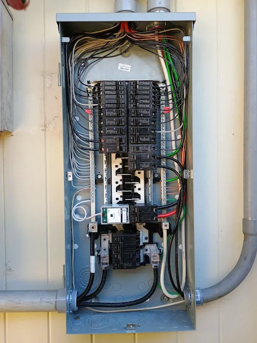 Resolute HVAC & Electrical Picture 1
