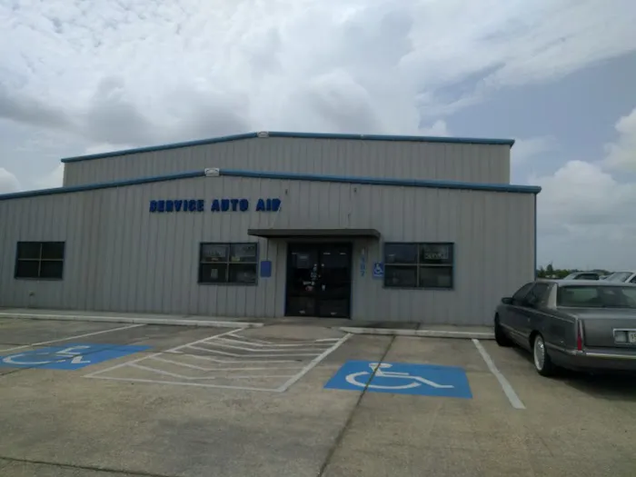 Service Auto Air & Truck Accessories Picture 6