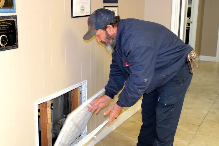 Lee's Air Conditioning Company Picture 6