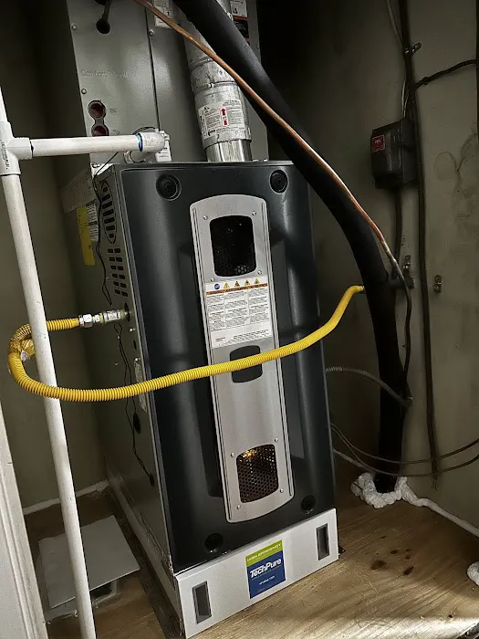 Landry's Air Source 1 Picture 7