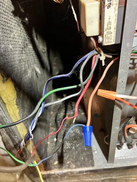 Carterville Winair Picture 2