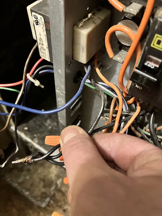 Carterville Winair Picture 1