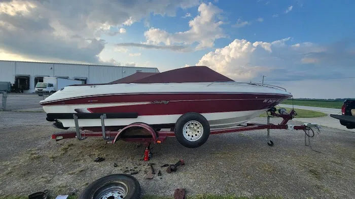Bbn truck and trailer repair shop Picture 9