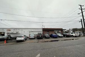 Auto Service Center