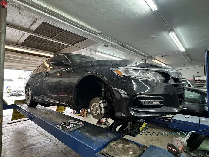 A & M Automotives Picture 10