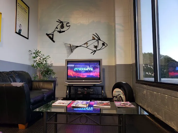 Meineke Car Care Center Picture 6