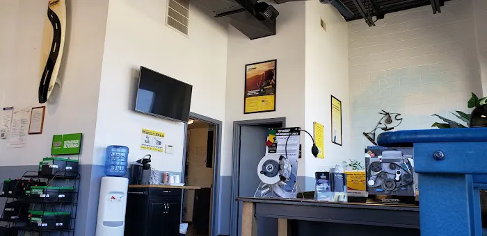 Meineke Car Care Center Picture 5