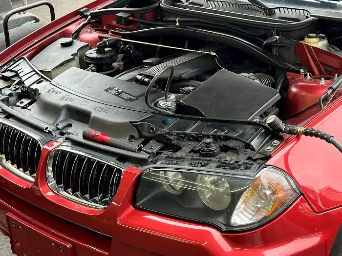 Green's Auto Service Picture 7