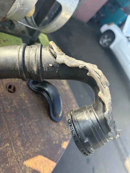 Green's Auto Service Picture 8