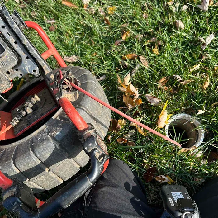 1-Tom-Plumber Picture 1