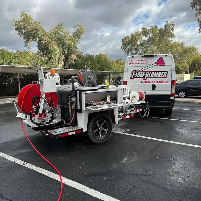 1-Tom-Plumber Picture 4
