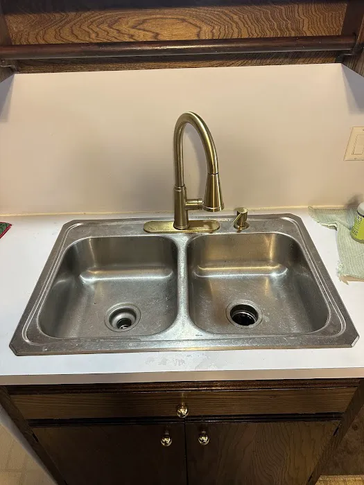 Mac's Plumbing Repair Picture 4