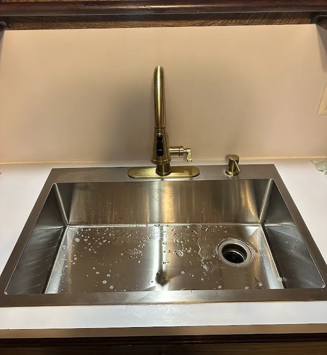 Mac's Plumbing Repair Picture 5