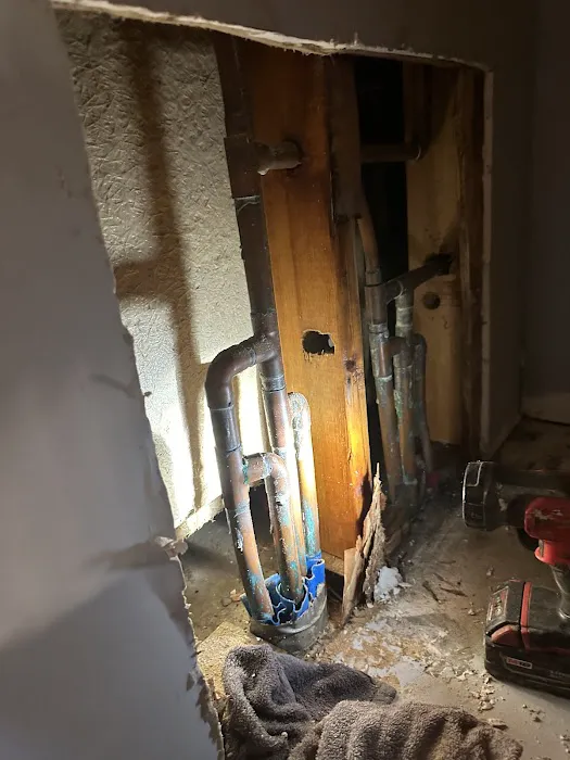 Mac's Plumbing Repair Picture 3